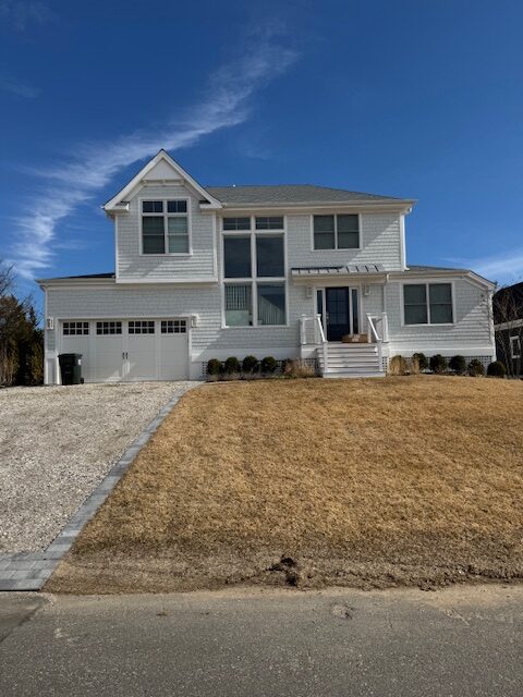 How a New Garage Door Can Boost Your Home’s Curb Appeal (and Value!)